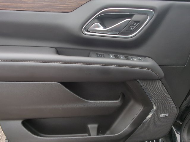 Used 2022 Chevrolet Tahoe High Country AWD/4WD image 29
