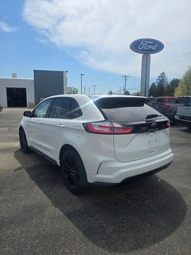 Certified 2023 Ford Edge ST-Line AWD/4WD image 3