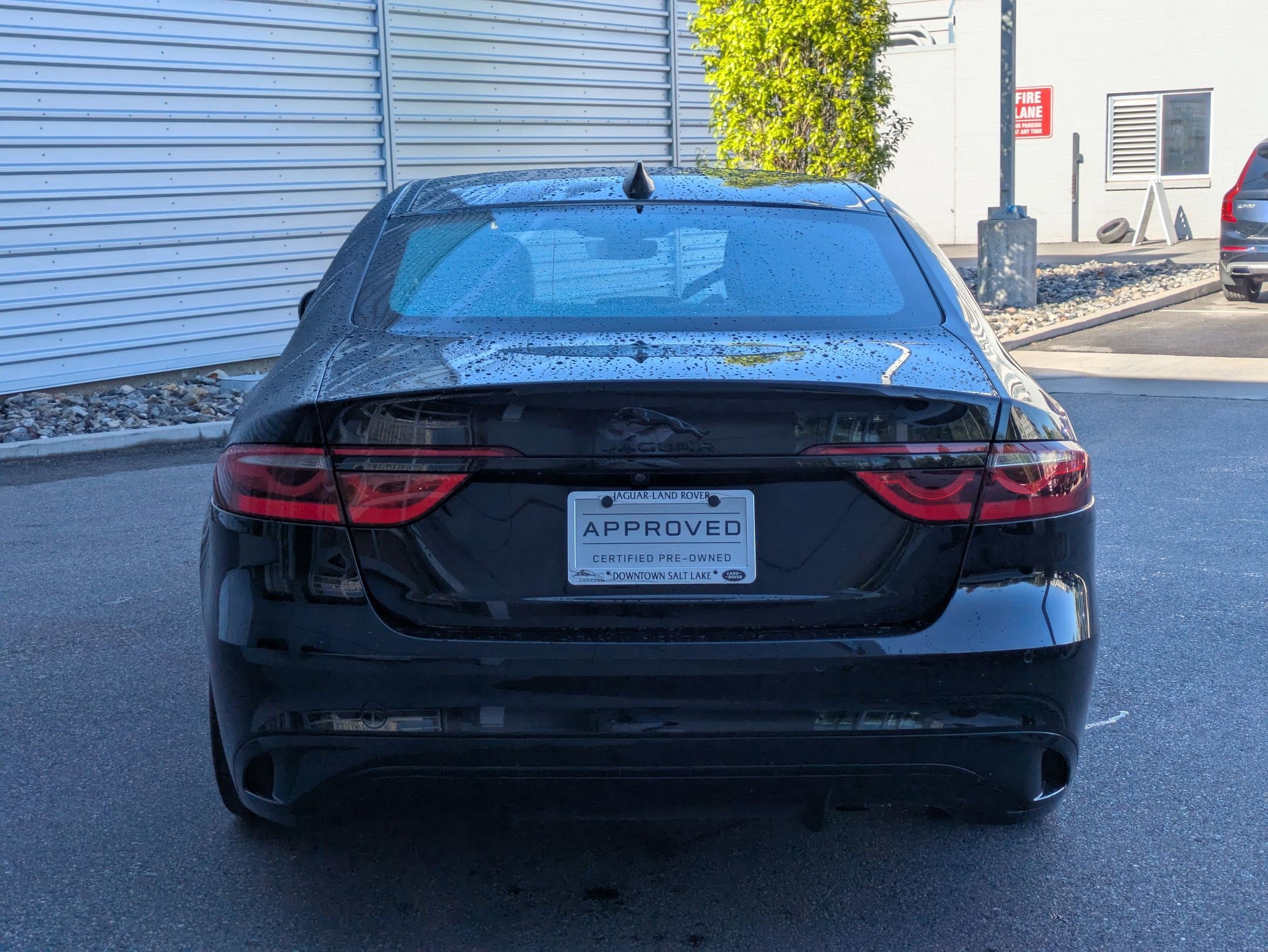 Used 2024 Jaguar XF R-Dynamic SE AWD/4WD image 9