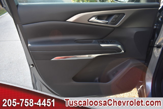New 2027 Chevrolet Traverse LT w/ Midnight/Sport Edition FWD image 14
