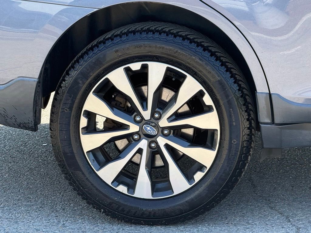 Used 2015 Subaru Outback 3.6R Limited AWD/4WD image 7