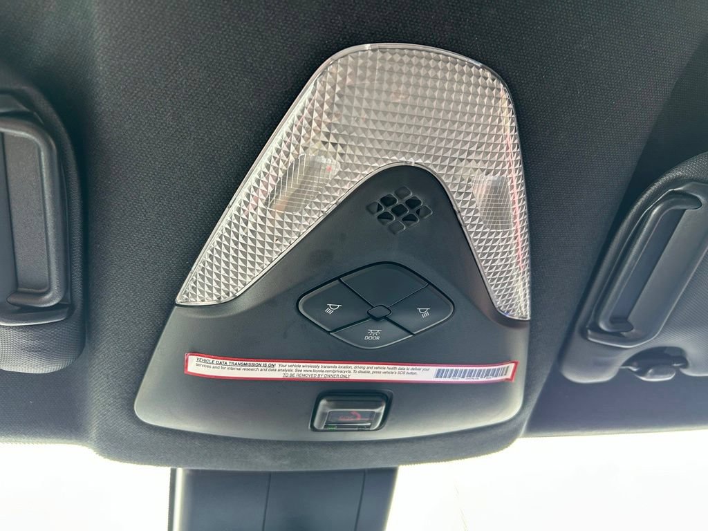 Used 2021 Toyota C-HR XLE FWD image 35