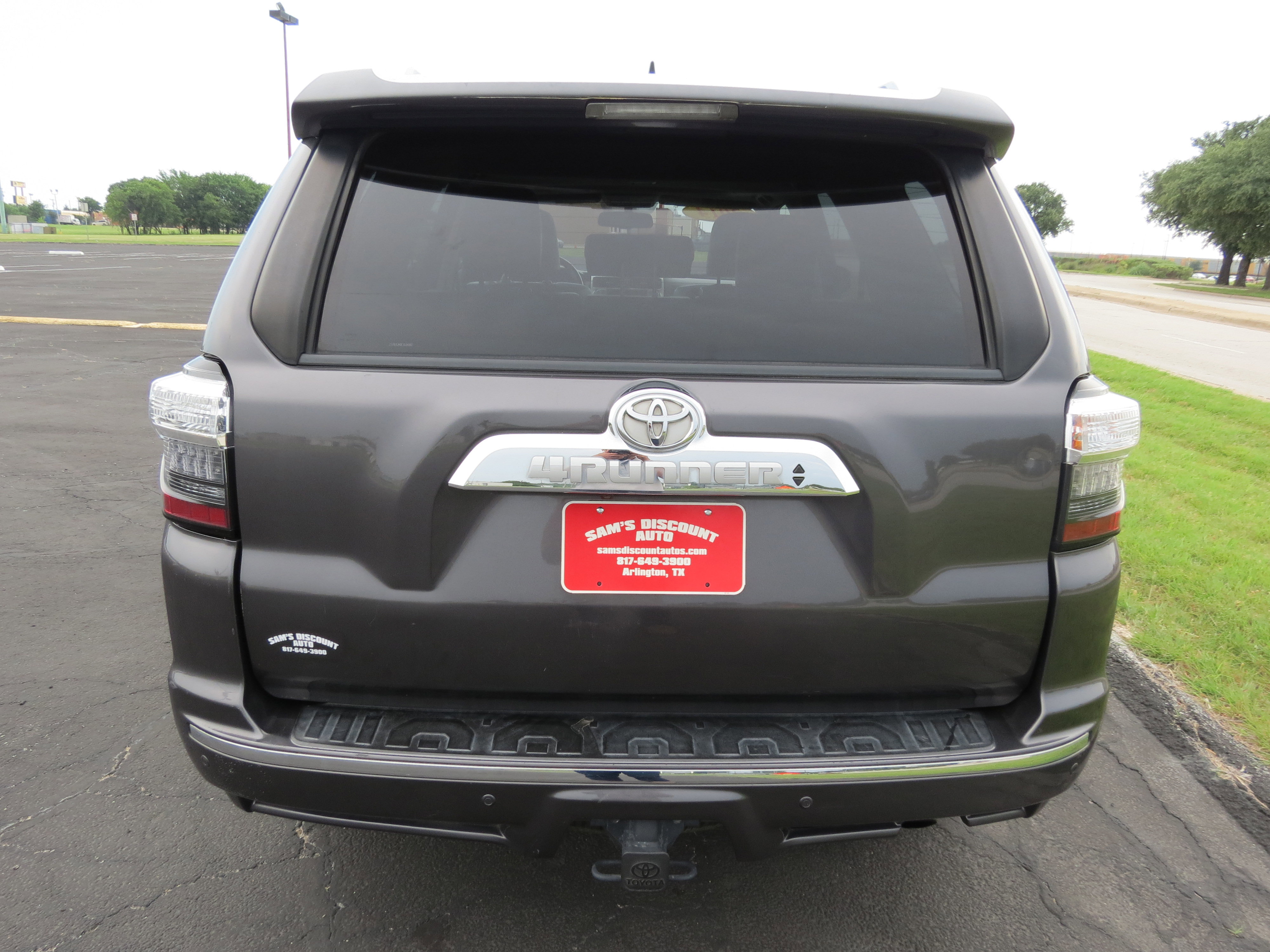 Used 2014 Toyota 4Runner Limited image 8