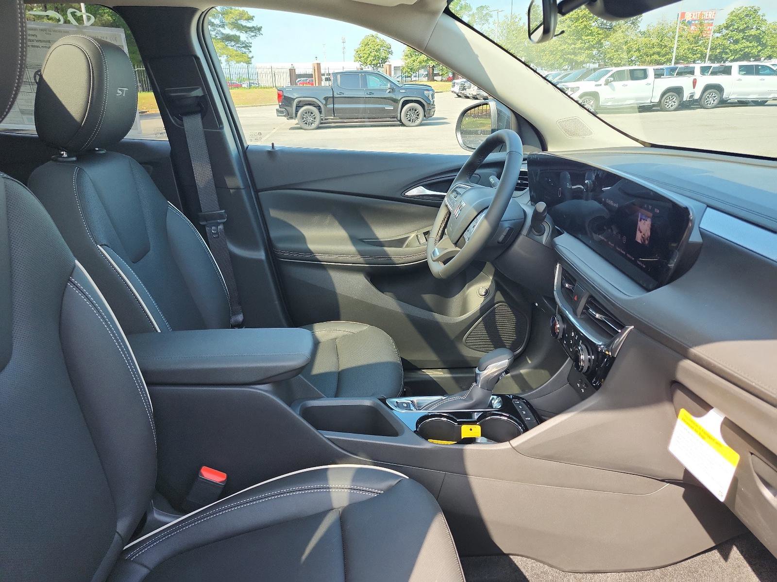 New 2026 Buick Encore GX Sport Touring AWD/4WD image 7