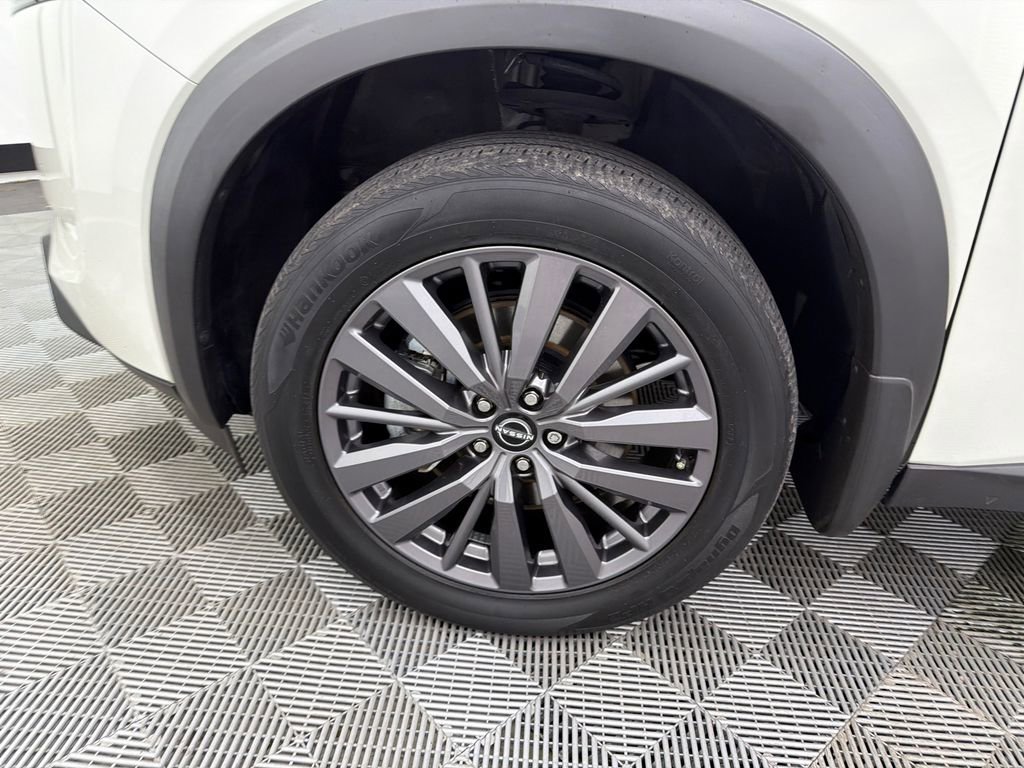 Used 2023 Nissan Pathfinder SL w/ SL Premium Package FWD image 12