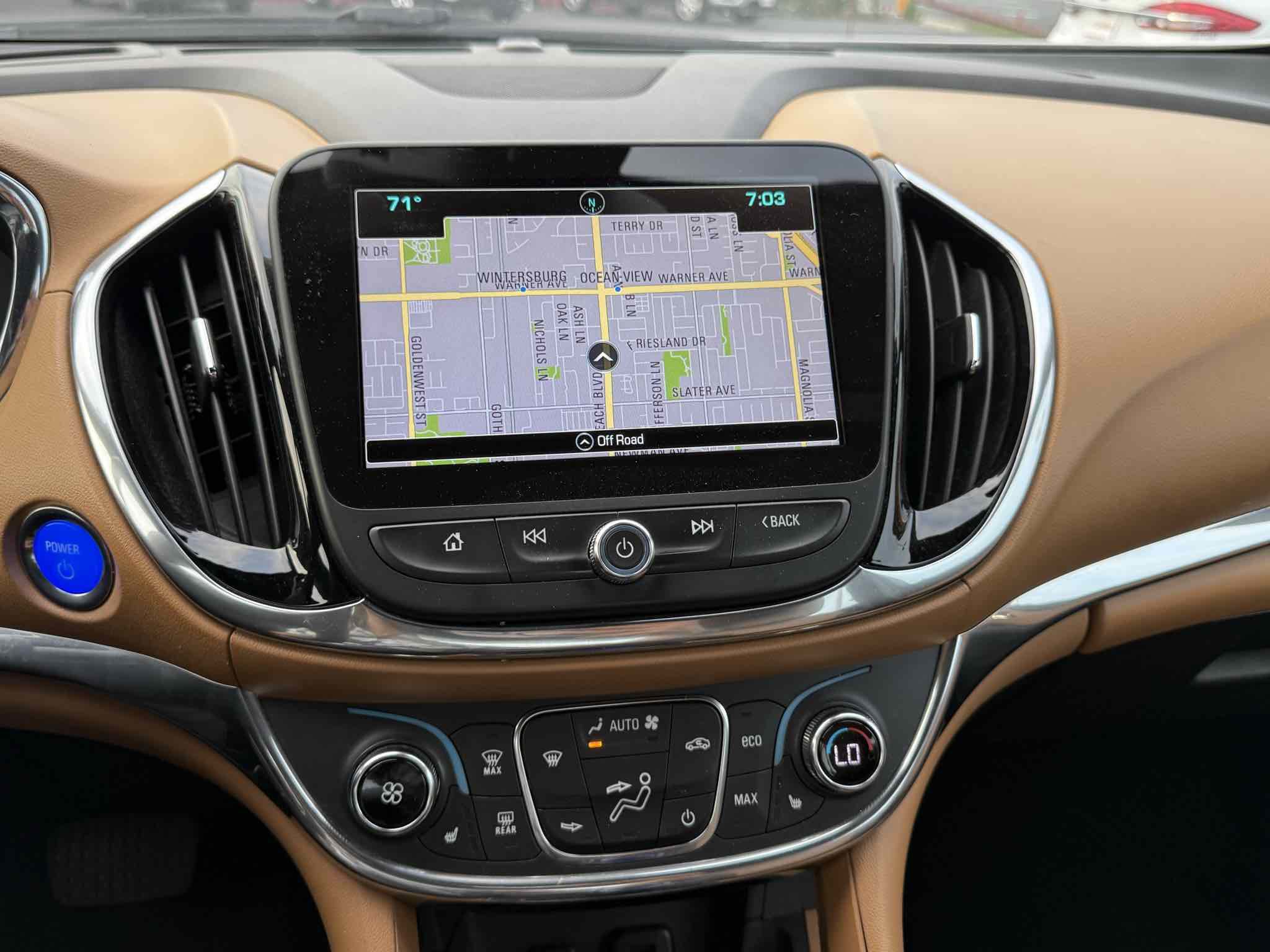 Used 2017 Chevrolet Volt Premier w/ Driver Confidence II Package FWD image 92