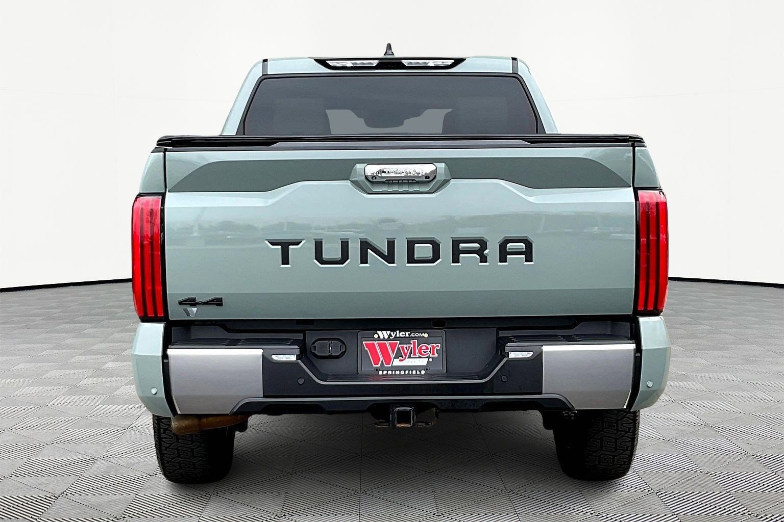 Used 2025 Toyota Tundra Limited image 5