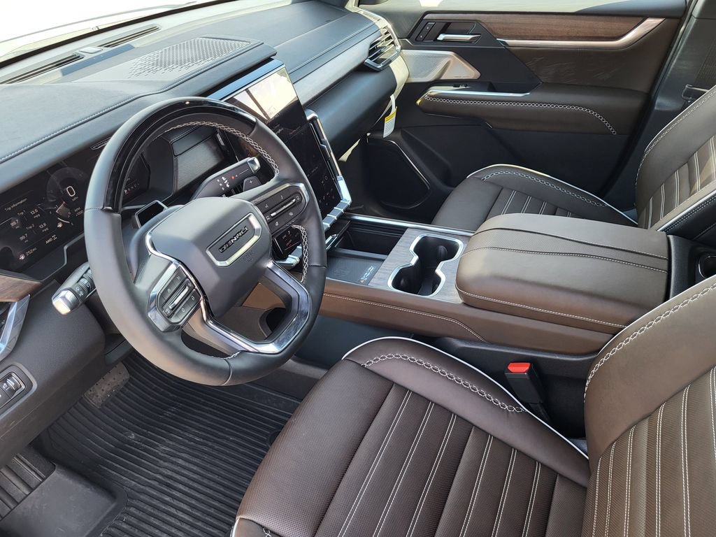New 2026 GMC Acadia Denali Ultimate w/ LPO, Floor Liner Package AWD/4WD image 8