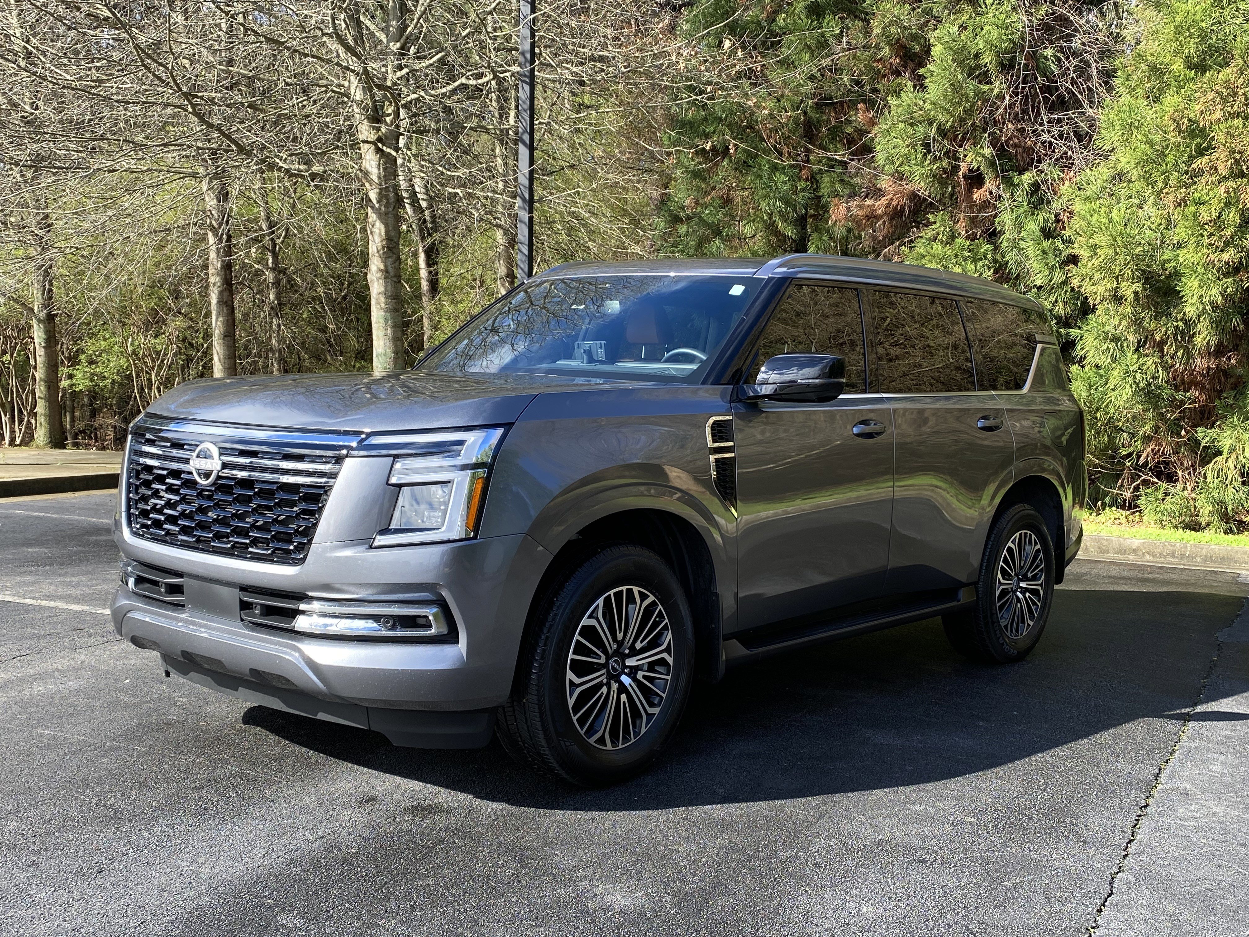 Used 2025 Nissan Armada SL image 5