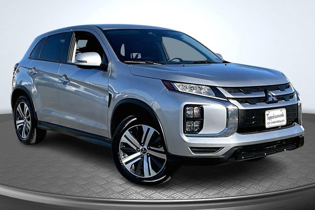 Used 2025 Mitsubishi Outlander Sport AWD image 3
