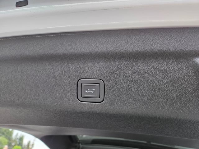 New 2026 GMC Yukon Elevation AWD/4WD image 14