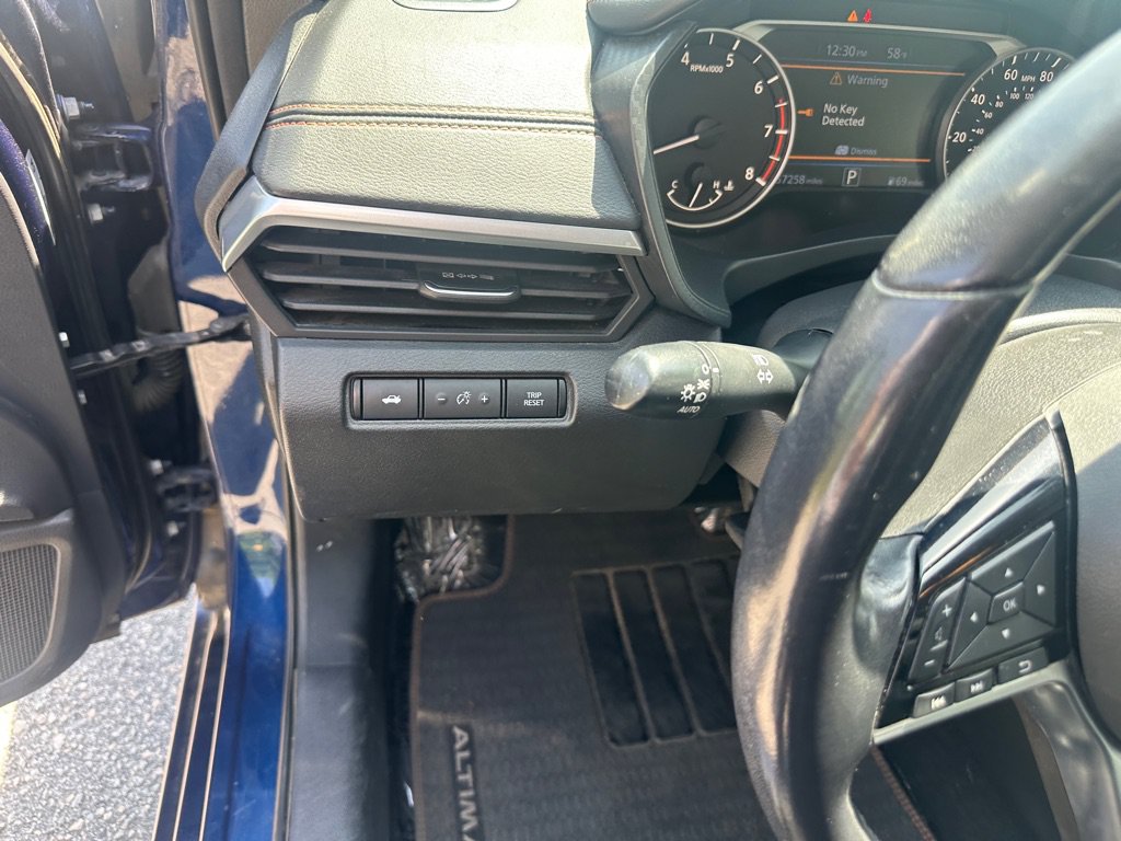 Used 2019 Nissan Altima 2.5 SR FWD image 13