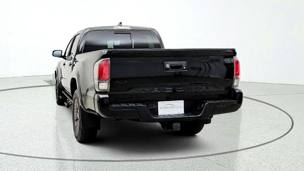 Used 2021 Toyota Tacoma Limited w/ Nightshade Package AWD/4WD image 6