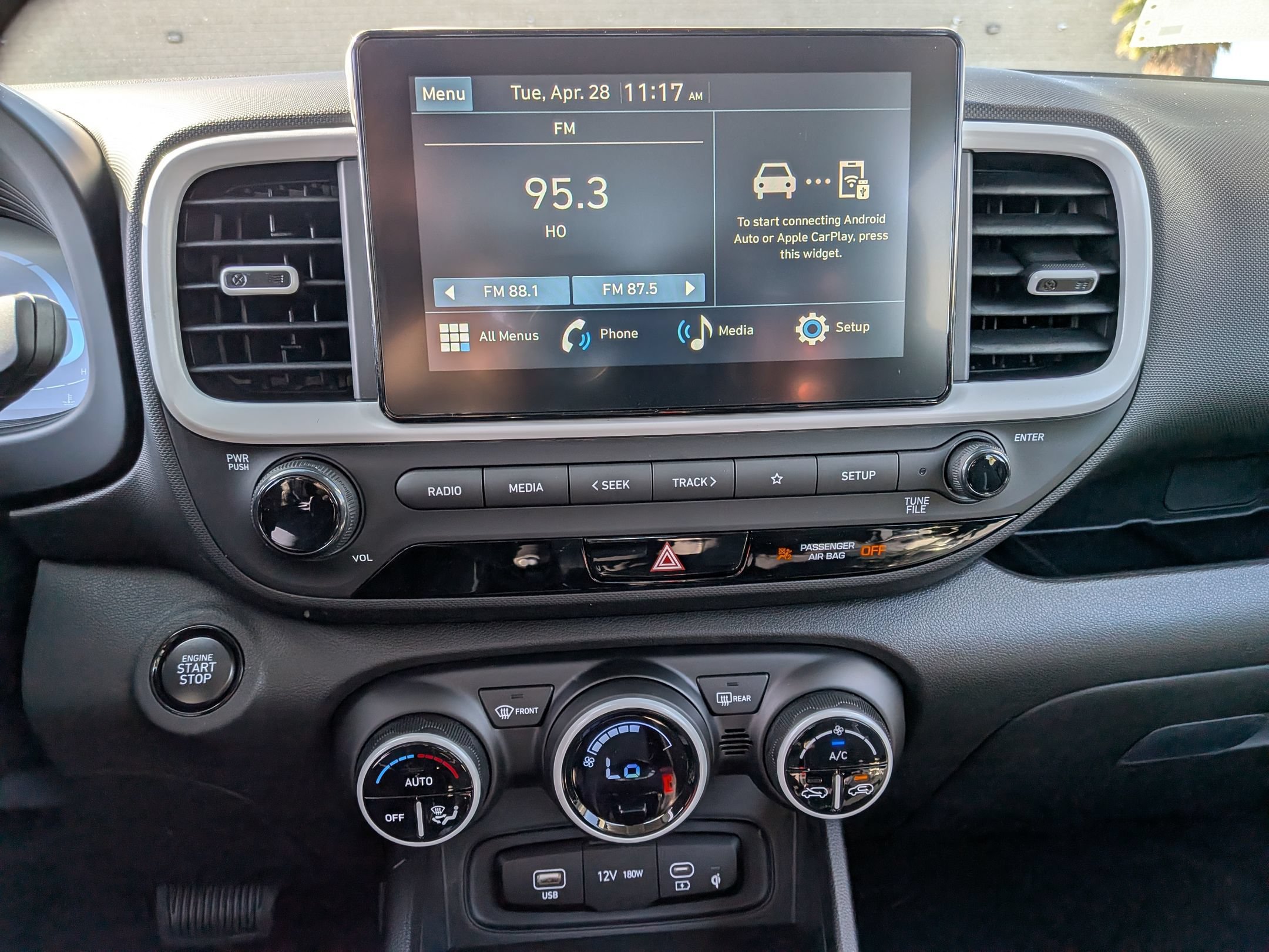 New 2026 Hyundai Venue SEL FWD image 10