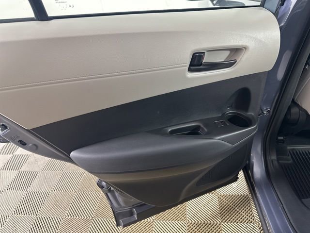 Used 2025 Toyota Corolla Cross L AWD/4WD image 19