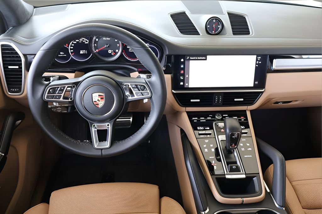 Used 2023 Porsche Cayenne Turbo AWD/4WD image 15