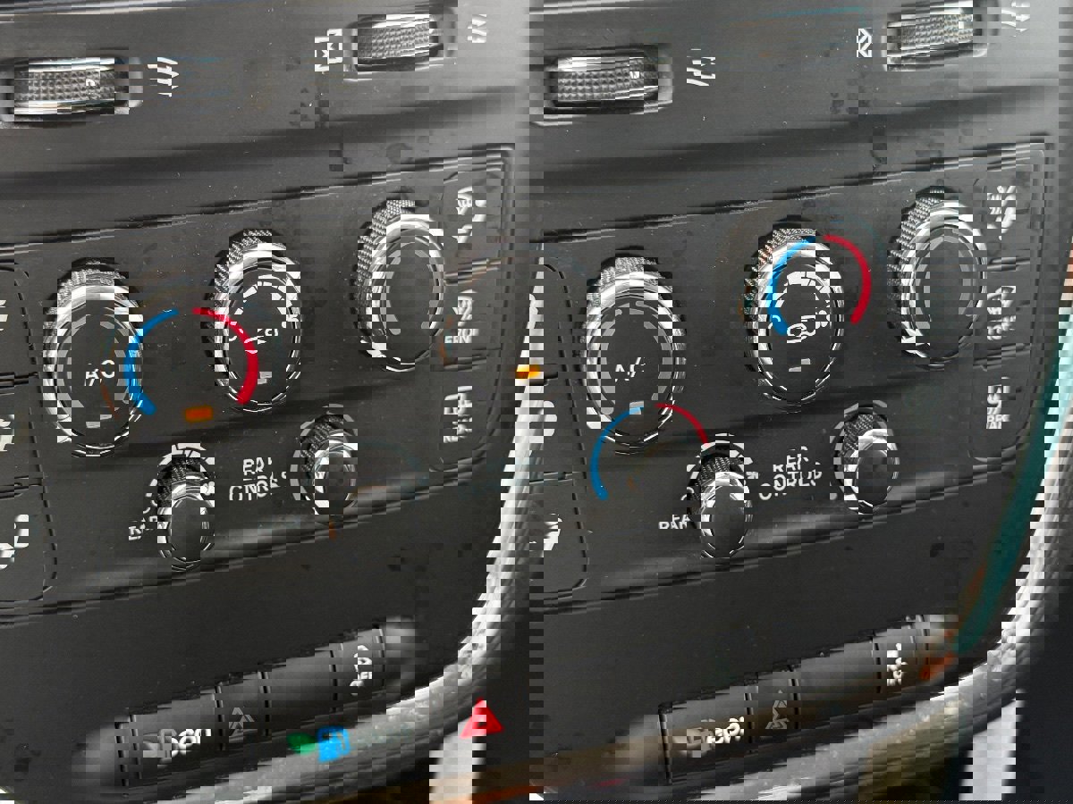 Used 2019 Dodge Grand Caravan SE image 30