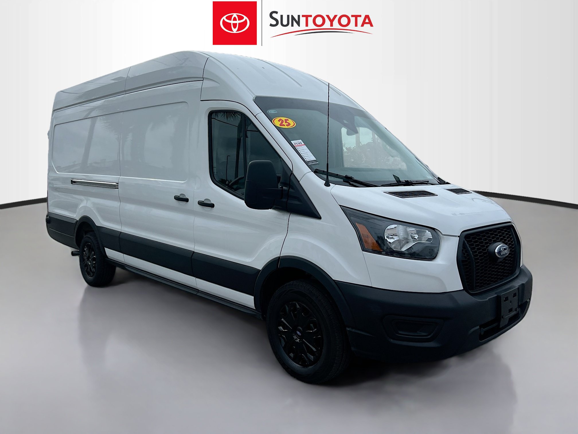 Used 2025 Ford Transit 250 148 High Roof Extended w/ Load Area Protection Package RWD image 1