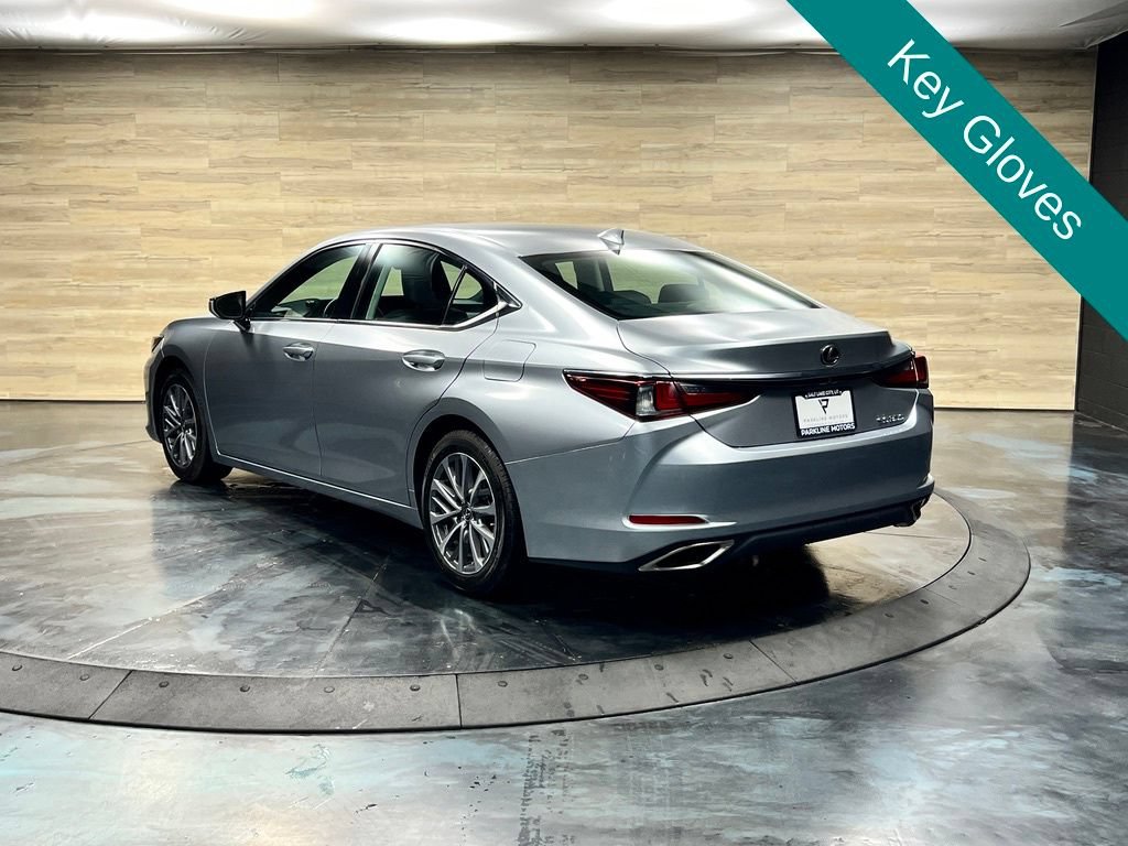 Used 2024 Lexus ES 350 w/ Accessory Package (Z1) FWD image 14