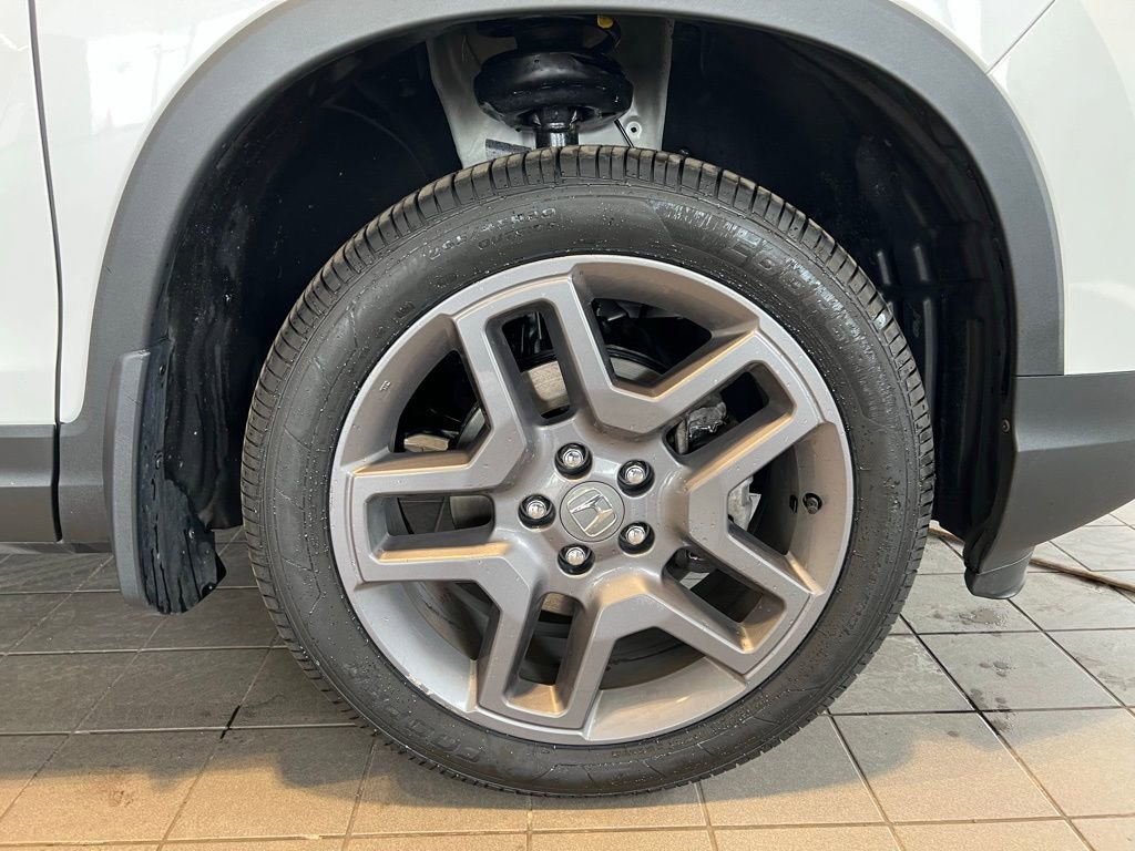 Used 2023 Honda Passport EX-L image 13
