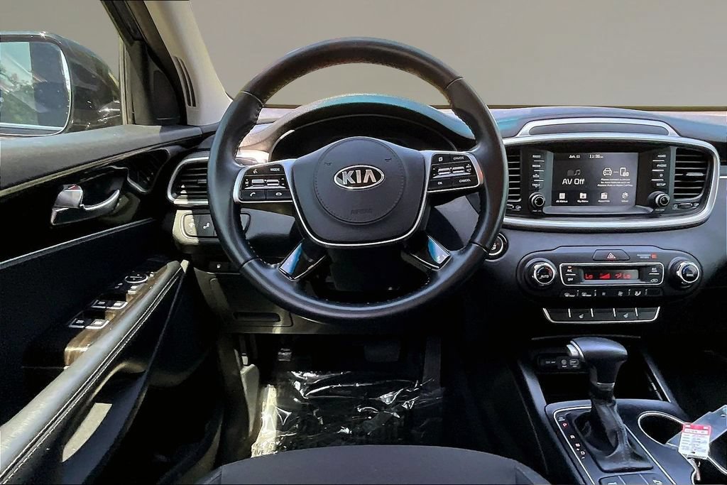 Used 2020 Kia Sorento S FWD image 7