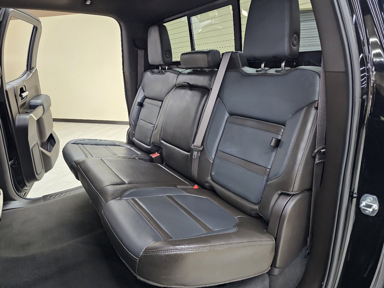 Used 2022 GMC Sierra 1500 Denali w/ Denali Premium Package image 27