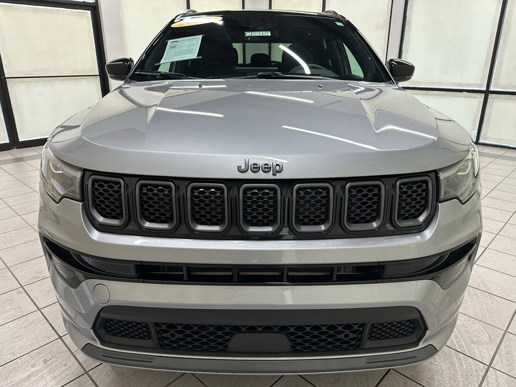 Used 2024 Jeep Compass Limited w/ High Altitude Package AWD/4WD image 12