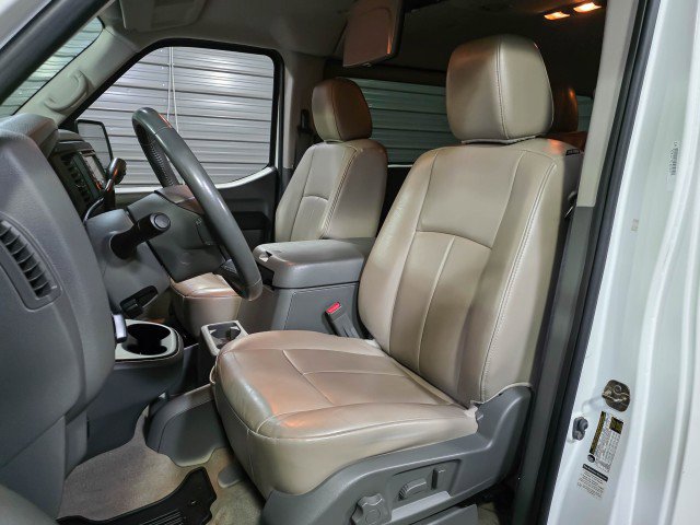 Used 2018 Nissan NV 3500 SL image 18