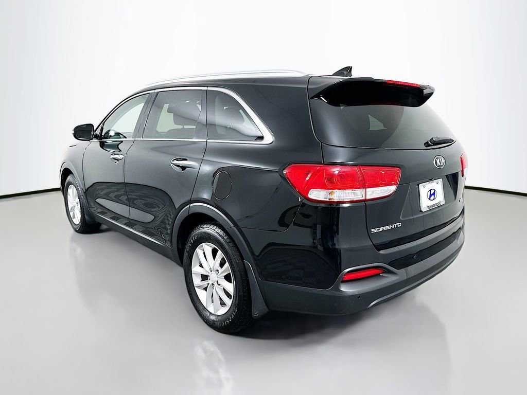 Used 2018 Kia Sorento LX image 7
