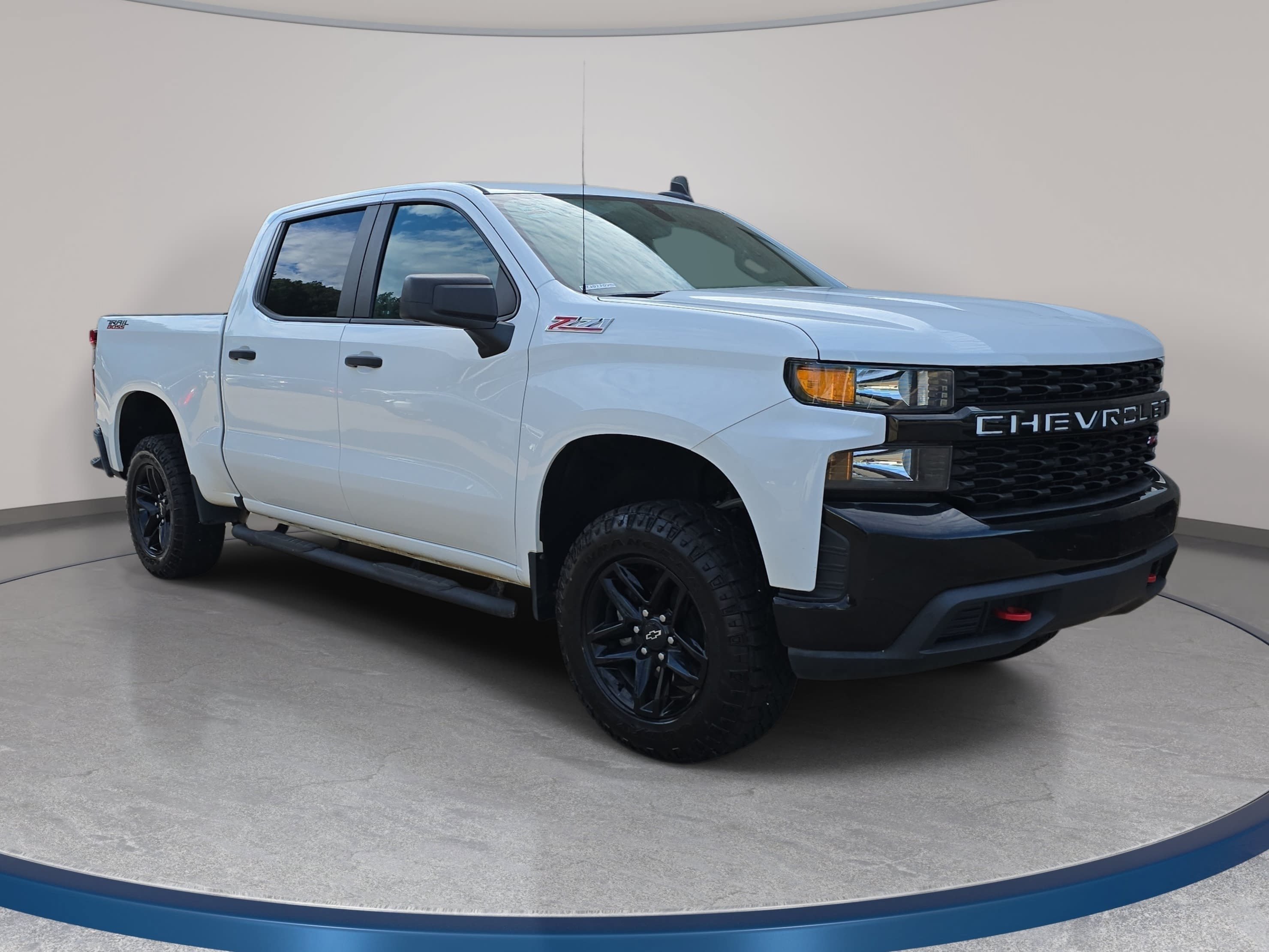 Used 2021 Chevrolet Silverado 1500 Custom Trail Boss AWD/4WD image 3
