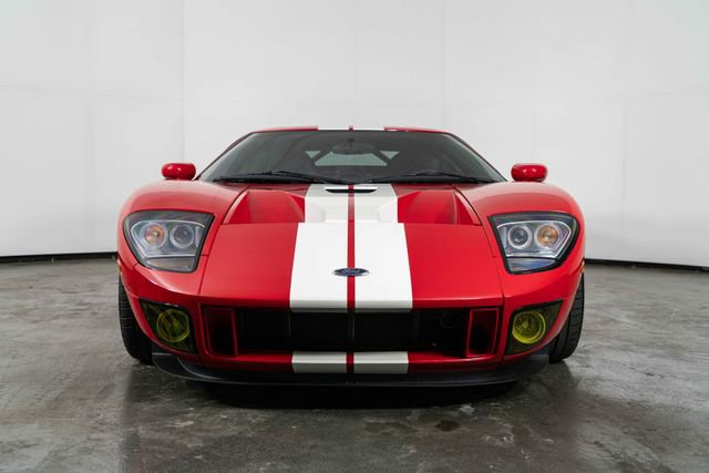 Used 2005 Ford GT image 3