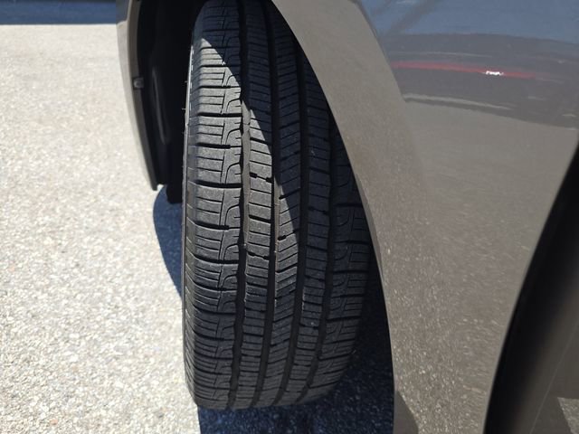 Used 2017 Toyota Corolla LE image 28