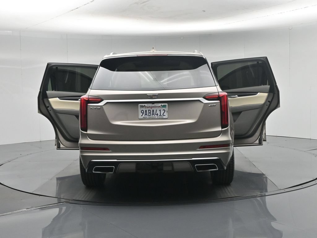 Used 2022 Cadillac XT6 Premium Luxury w/ Technology Package FWD image 38