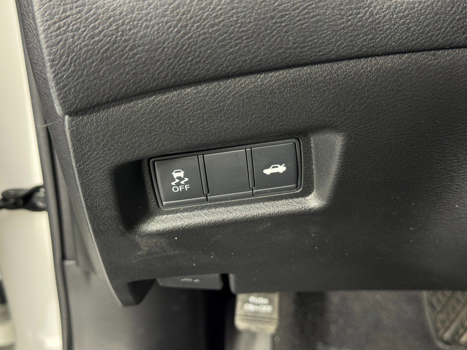 Used 2017 INFINITI Q50 3.0t Premium w/ 3.0T Premium Plus Package image 19