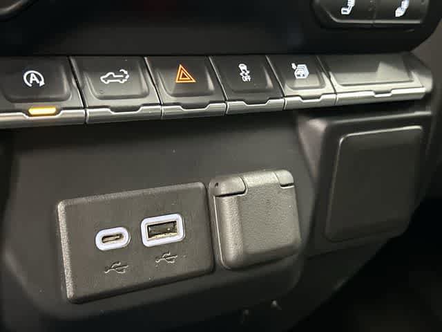 Used 2021 Chevrolet Silverado 1500 LT RWD image 25