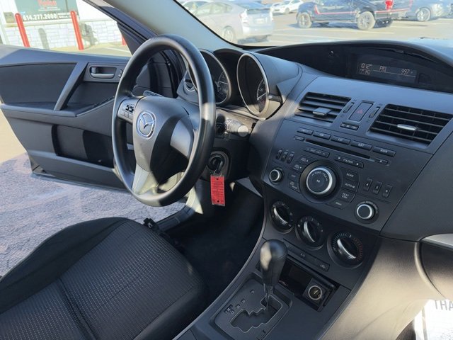 Used 2013 MAZDA MAZDA3 i SV w/ Convenience Pkg image 19