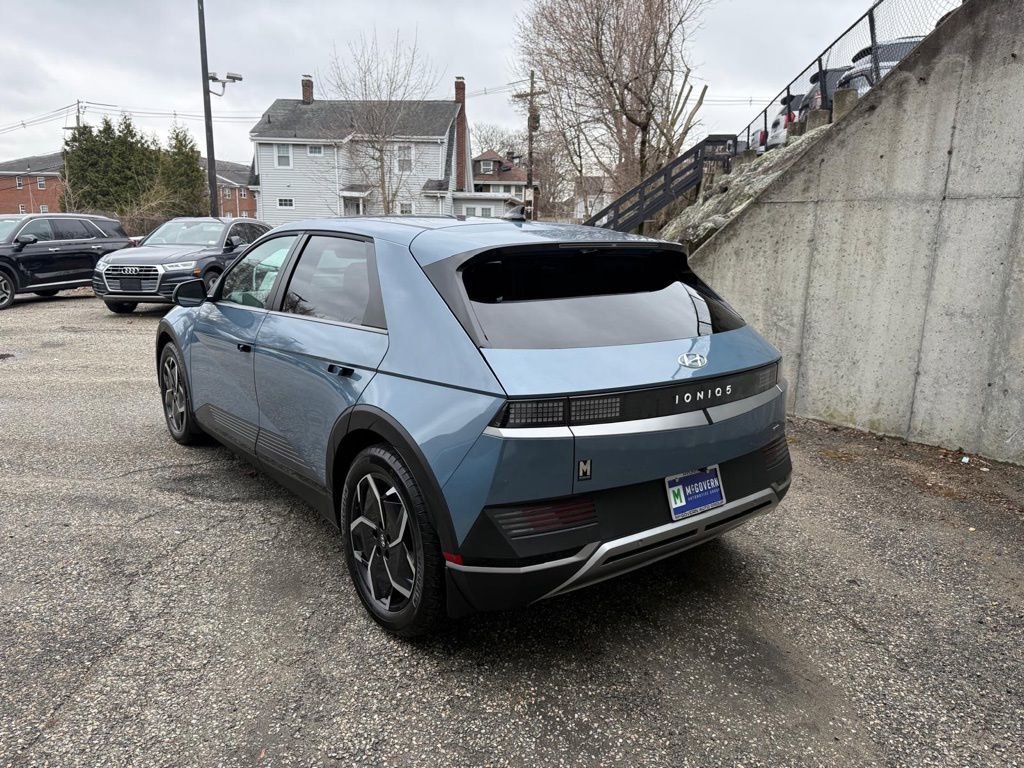 Used 2024 Hyundai Ioniq 5 SEL image 3