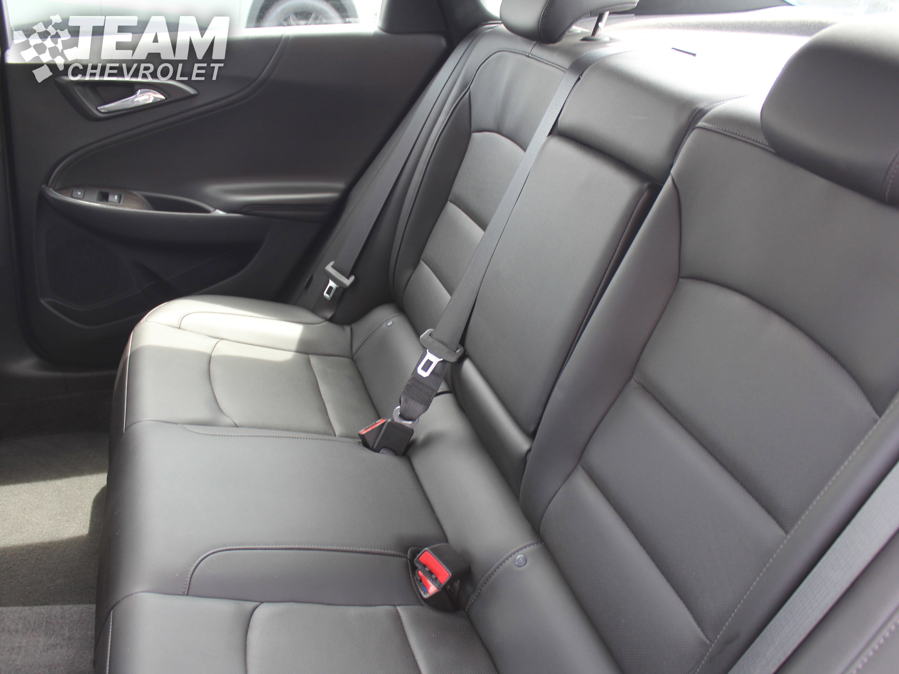 Used 2019 Chevrolet Malibu Premier w/ Sun and Wheel Package FWD image 26