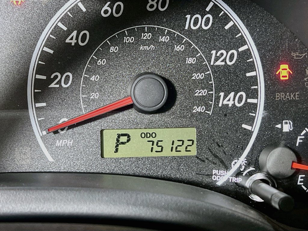 Used 2012 Toyota Corolla LE FWD image 11