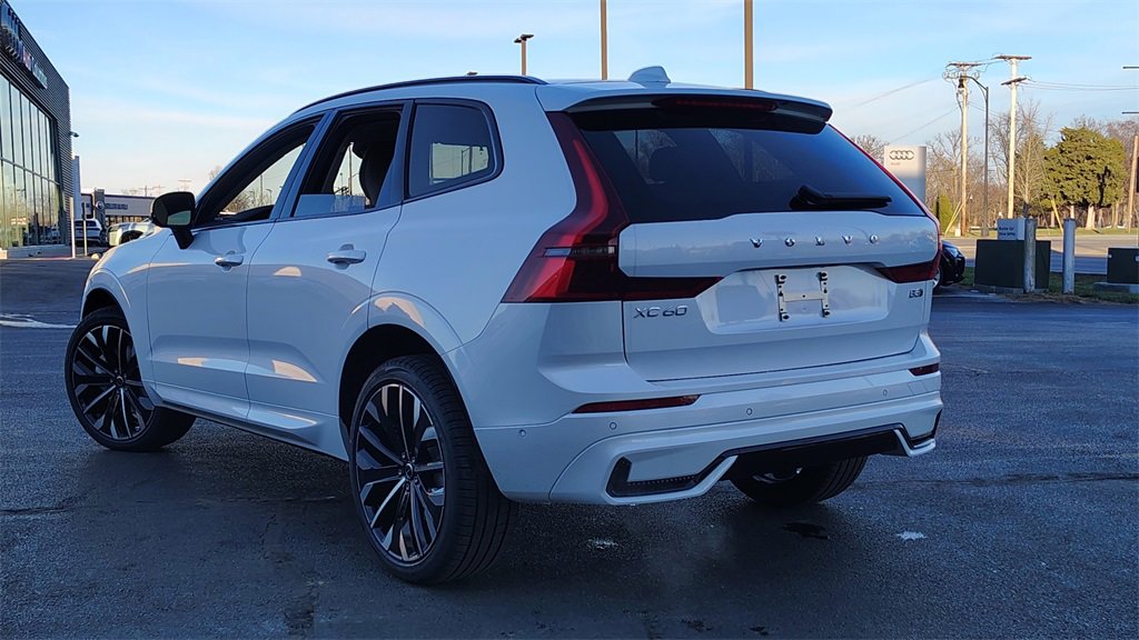 New 2026 Volvo XC60 B5 Ultra w/ Climate Package image 4
