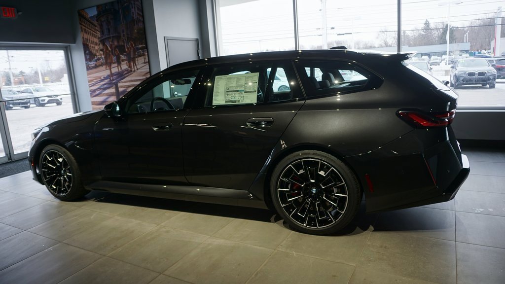 New 2026 BMW M5 Touring image 8