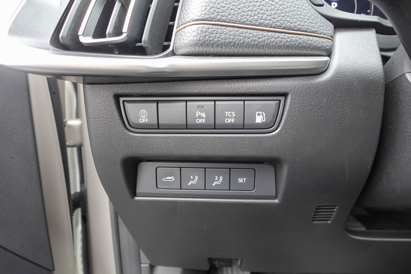 Used 2024 MAZDA CX-90 Plug-In Hybrid w/ Premium Pkg AWD/4WD image 18
