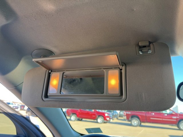 Used 2016 Chevrolet Impala LT w/ Convenience Package image 34