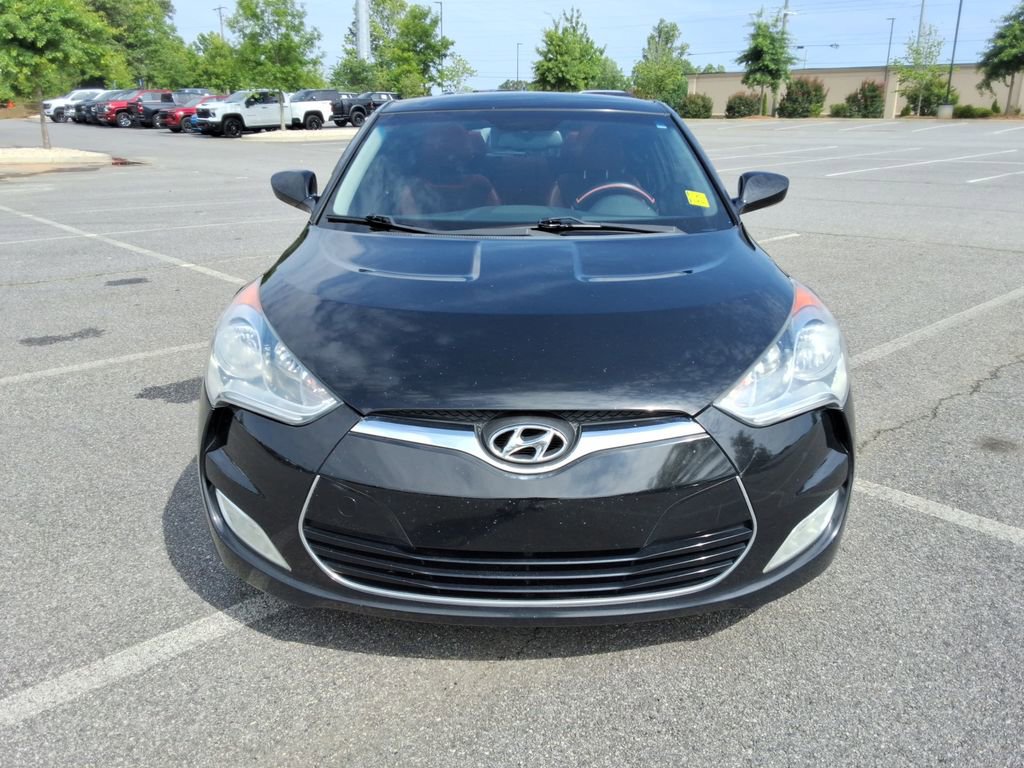 Used 2012 Hyundai Veloster w/ Tech Pkg FWD video 2