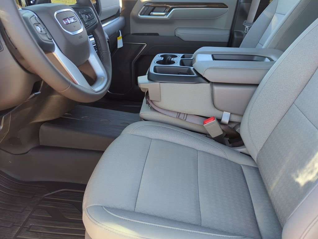 New 2026 GMC Sierra 1500 SLE image 18