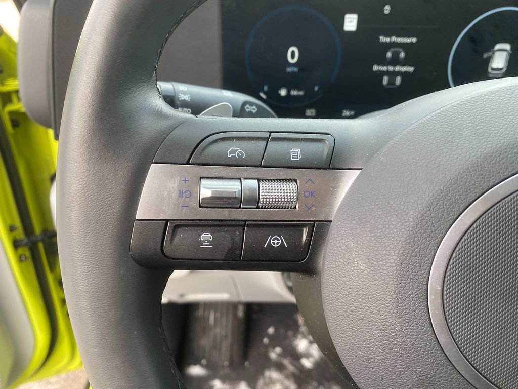 Used 2024 Hyundai Kona SEL w/ Convenience Package image 16