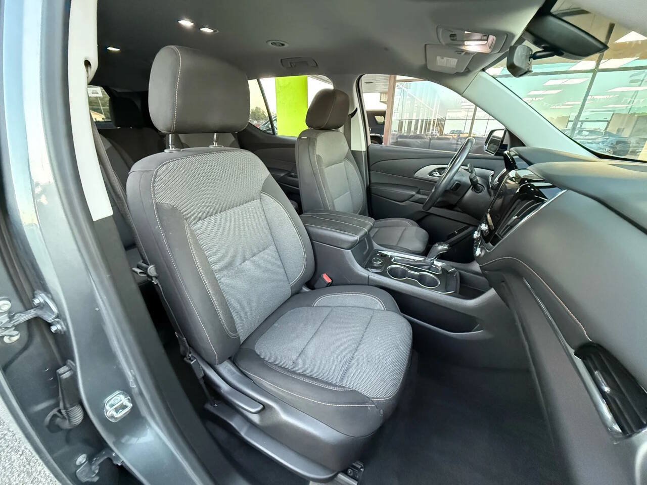 Used 2020 Chevrolet Traverse LT AWD/4WD image 10