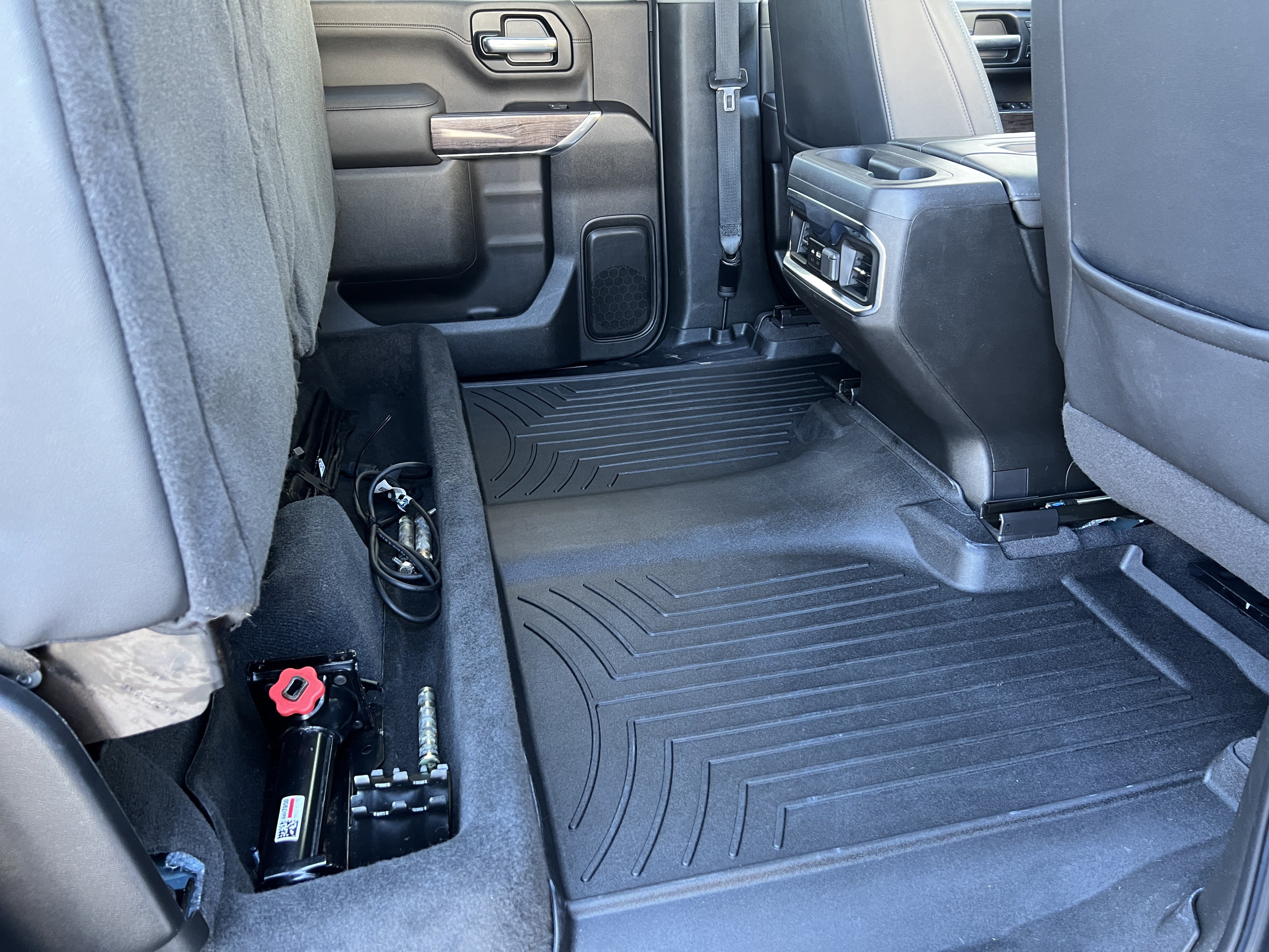 Used 2022 Chevrolet Silverado 3500 LTZ w/ LTZ Convenience Package AWD/4WD image 22