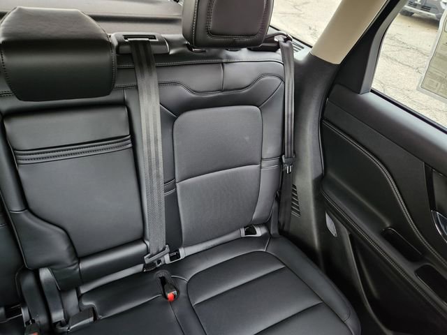 New 2026 Lincoln Corsair Premiere image 14