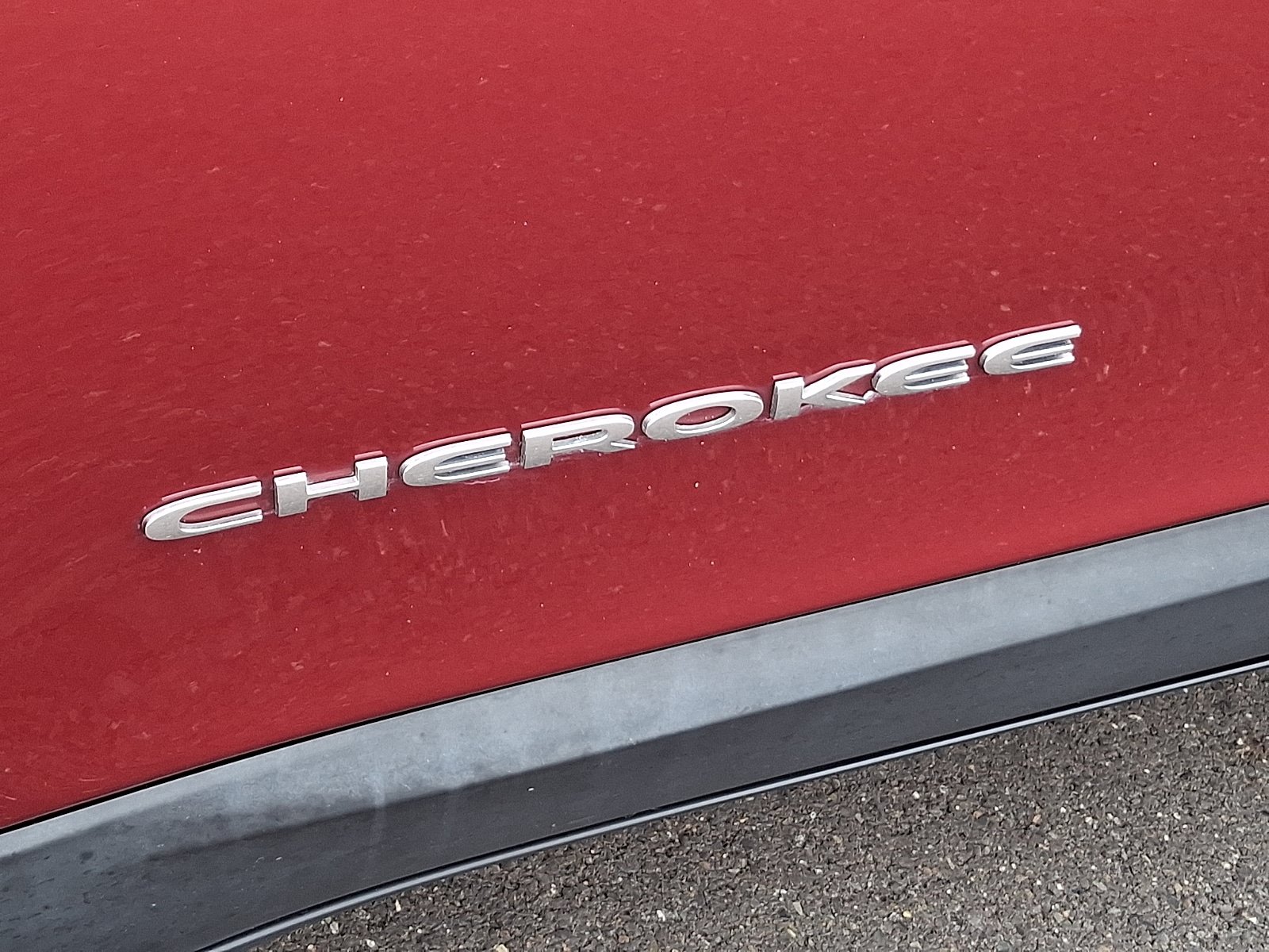 Used 2016 Jeep Cherokee Limited AWD/4WD image 33